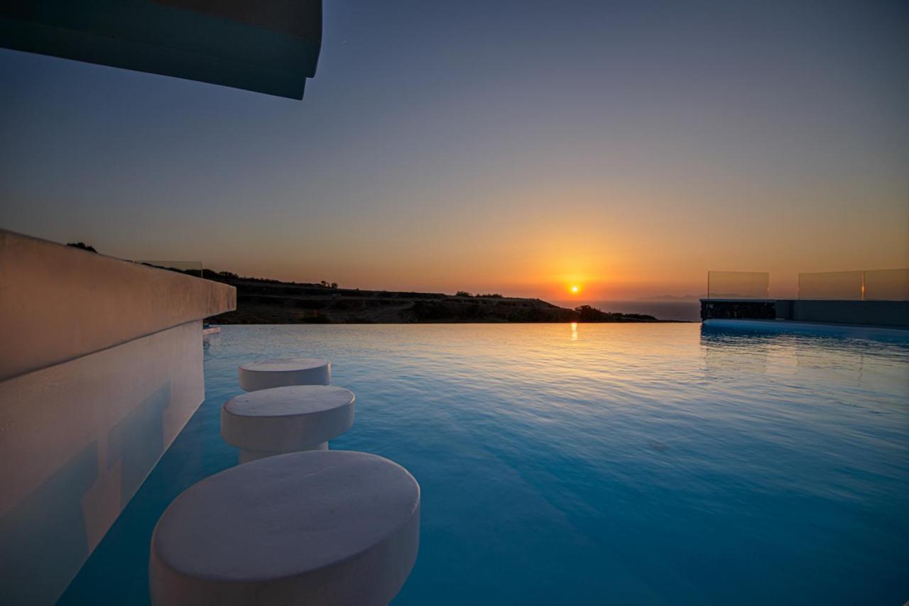 Adorno Oia Hotel Kültér fotó